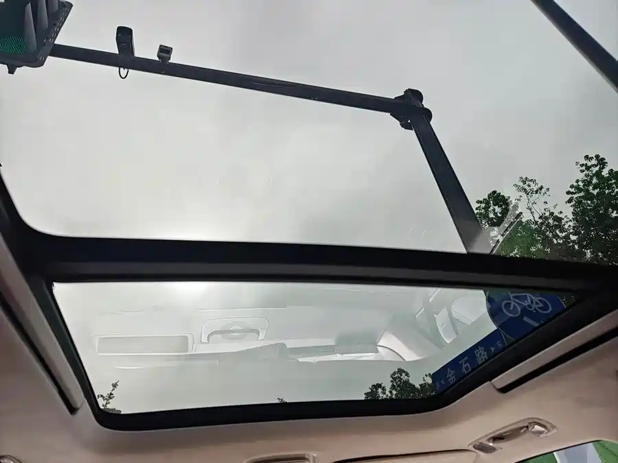 900x675_0_q87_c42_autohomecar__ChtpWGmr2KCAcvTtAAGzFHJsJaM427.jpg.webp Used Zeekr 9X 2025 Hyper Edition 70kWh