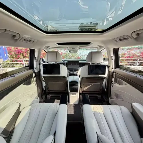 900x675_0_q87_c42_autohomecar__ChtpWGmrwwCAS79DAAVgFfDRKaU404.jpg.webp Used Denza D9 2022 DM-i 970 four-wheel drive premium model
