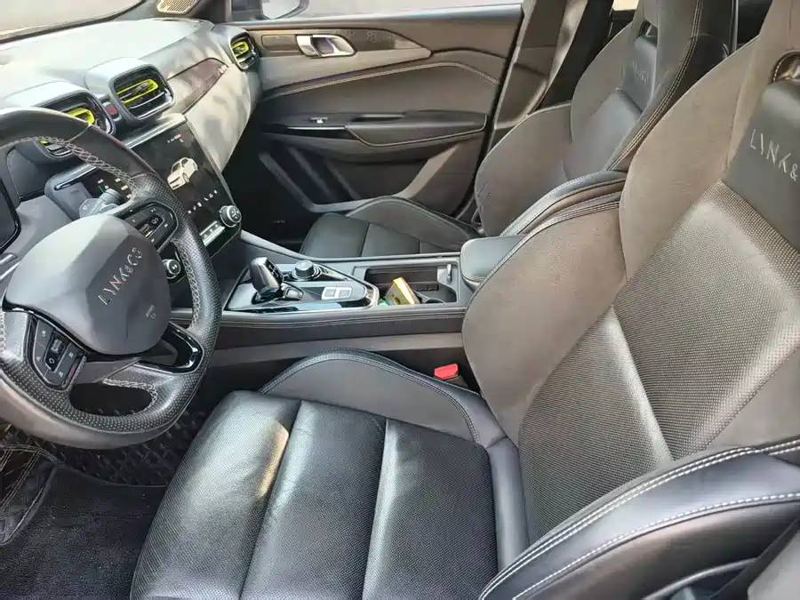 900x675_0_q87_c42_autohomecar__ChtpWGmryaSAeXtcAASk3GRFofc733.jpg.webp Used Lynk & Co 03 2022 2.0TD DCT Plus