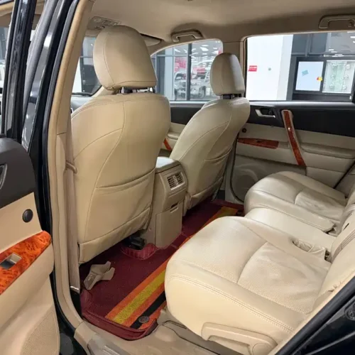 900x675_0_q87_c42_autohomecar__ChtpWGmsFEKAPgfiAAkHGgBb79s726.jpg.webp Used Toyota Highlander 2011 2.7L 2WD 5-seat Elite Edition