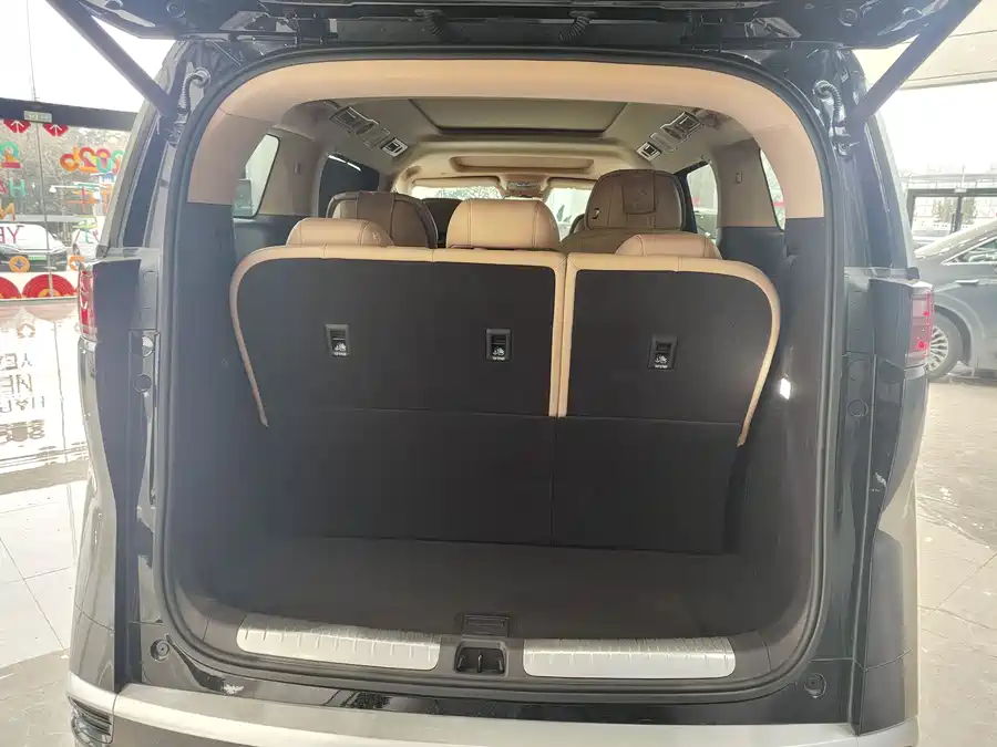 Used Denza D9 2025 DM-i smart driving version 1020 four-wheel drive flagship model