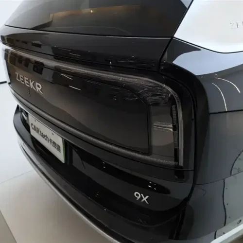 900x675_0_q87_c42_autohomecar__ChtpWGmuN5iAIoN9AAEfF7gSNjA372.jpg.webp Used Zeekr 9X 2025 Hyper Edition 70kWh
