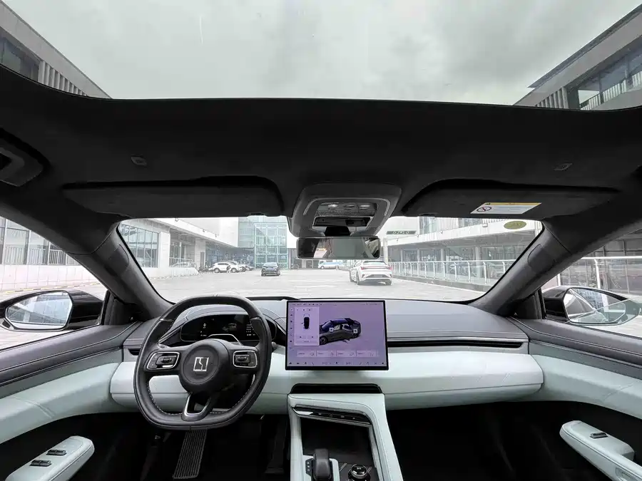900x675_0_q87_c42_autohomecar__ChtpWGmuoAaARrpCAATwFMrC2r8441.jpg.webp Used Zeekr 001 2025 WE version 100kWh rear drive
