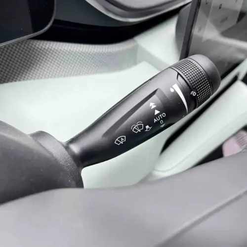 900x675_0_q87_c42_autohomecar__ChtpWGmuoAyAc7CaAAMdEIlu5jA738.jpg.webp Used Zeekr 001 2025 WE version 100kWh rear drive