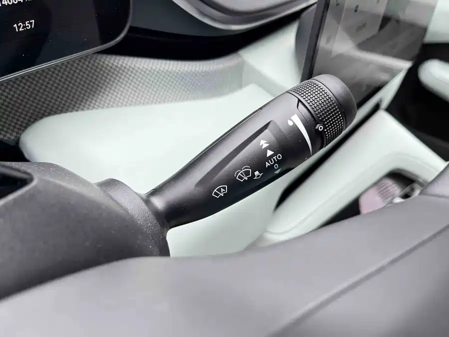 900x675_0_q87_c42_autohomecar__ChtpWGmuoAyAc7CaAAMdEIlu5jA738.jpg.webp Used Zeekr 001 2025 WE version 100kWh rear drive