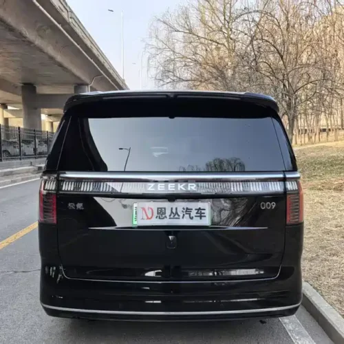 900x675_0_q87_c42_autohomecar__ChtpWGmv1s6AI9_eAAVQeMpMDno559.jpg.webp Used Zeekr 009 2024 seven-seat aisle version four-wheel drive 108kWh