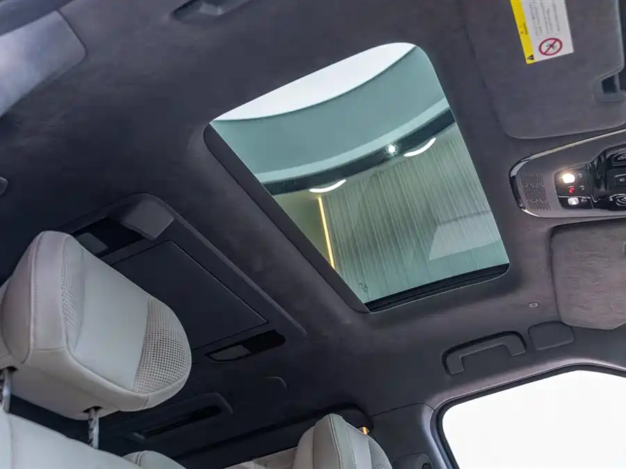 900x675_0_q87_c42_autohomecar__ChtpWGmvdL2AWjDdAAEmtrX6RQ4426.jpg.webp Used Zeekr 009 2024 seven-seater aisle version 108kWh