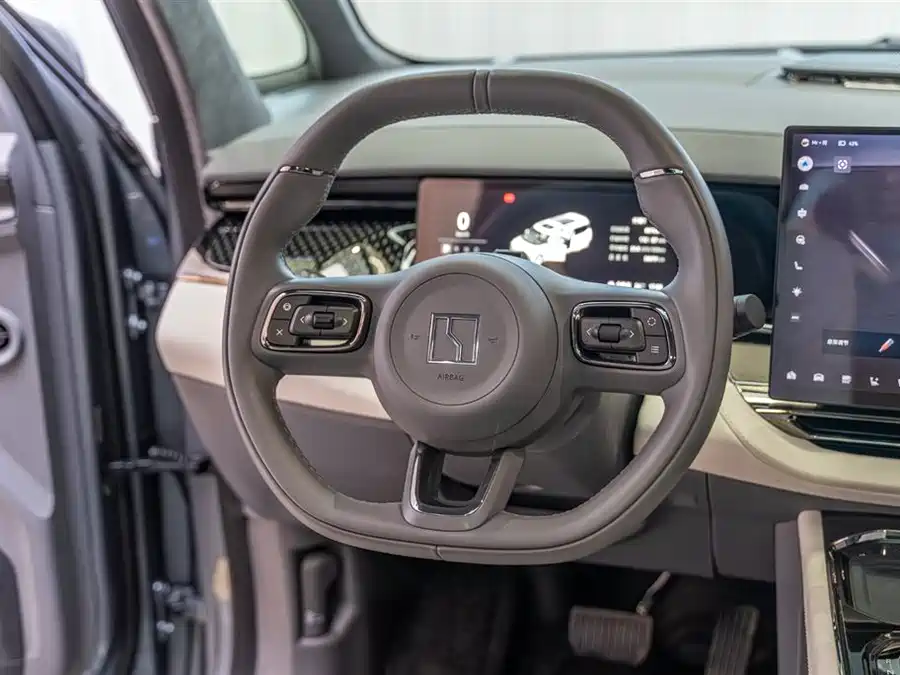 900x675_0_q87_c42_autohomecar__ChtpWGmvdLmAfZt2AAF31kr2vqM439.jpg.webp Used Zeekr 009 2024 seven-seater aisle version 108kWh