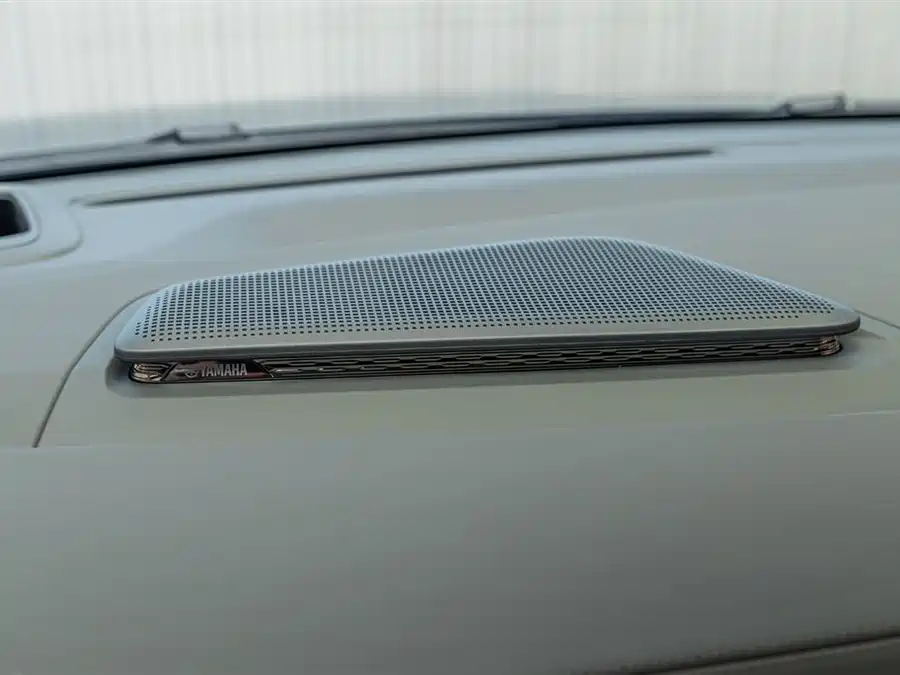 900x675_0_q87_c42_autohomecar__ChtpWGmvdLyAO4KoAADspMc1k5Q284.jpg.webp Used Zeekr 009 2024 seven-seater aisle version 108kWh