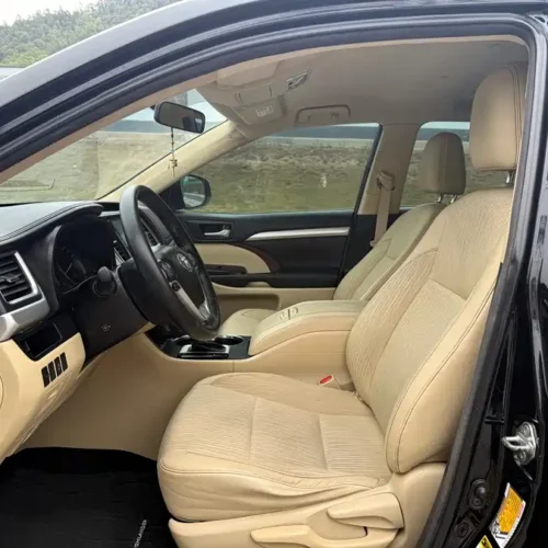 900x675_0_q87_c42_autohomecar__ChtpWGmw50WAFKgIAAjjSDAamUk162.jpg.webp Used Toyota Highlander 2015 2.0T four-wheel drive elite version 7 seats