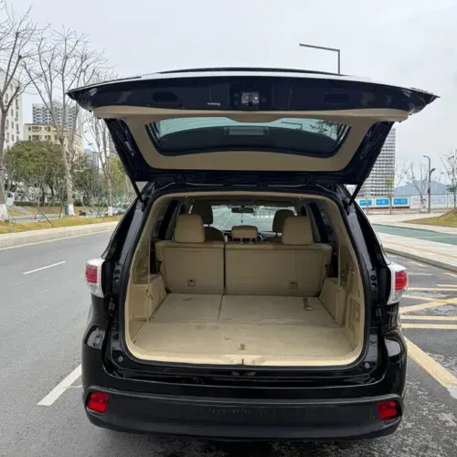900x675_0_q87_c42_autohomecar__ChtpWGmw50eAEQgoAAsO335nt78155.jpg.webp Used Toyota Highlander 2015 2.0T four-wheel drive elite version 7 seats
