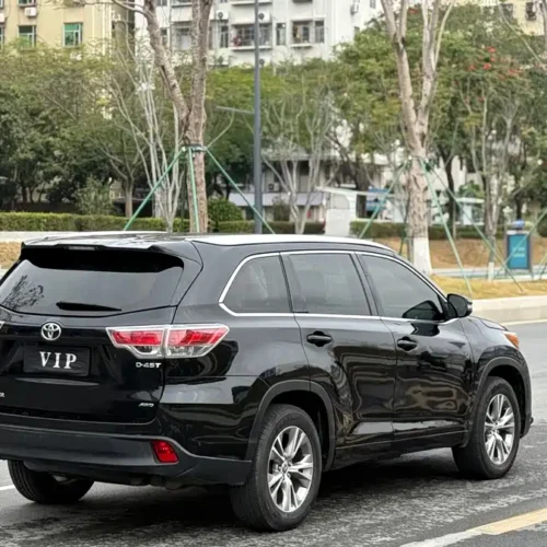 900x675_0_q87_c42_autohomecar__ChtpWGmw50yAEAhkAAoNKIN2_qE674.jpg.webp Used Toyota Highlander 2015 2.0T four-wheel drive elite version 7 seats