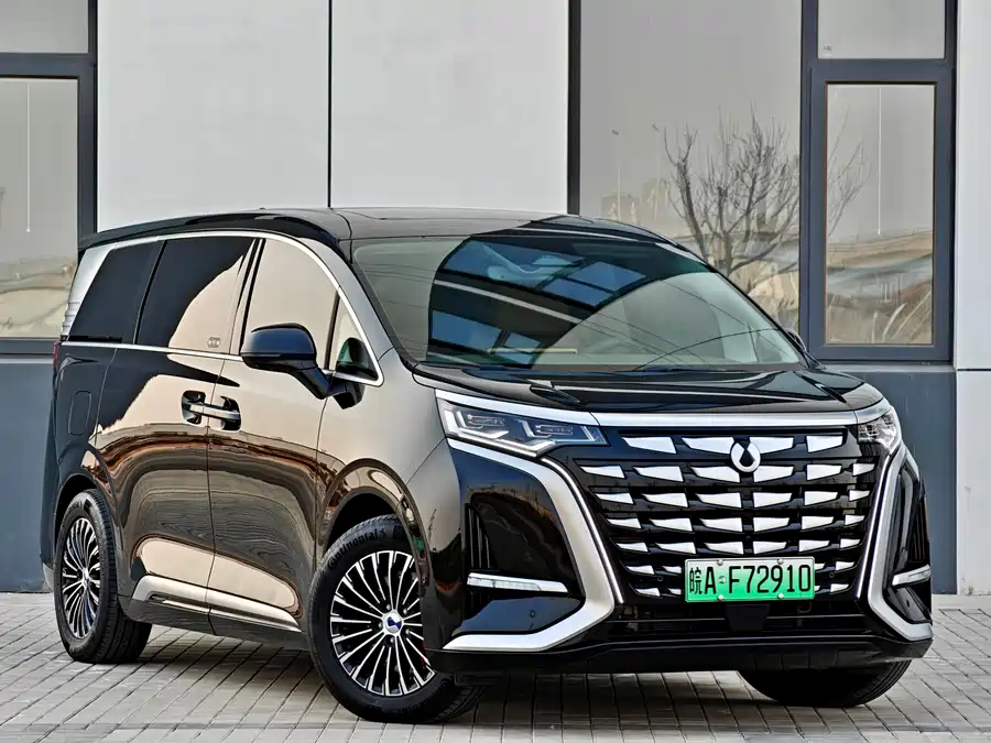 900x675_0_q87_c42_autohomecar__ChtpWGmyRZSAAtPRAAj0yW8s41c325.jpg.webp Used Denza D9 2022 DM-i 970 four-wheel drive flagship model