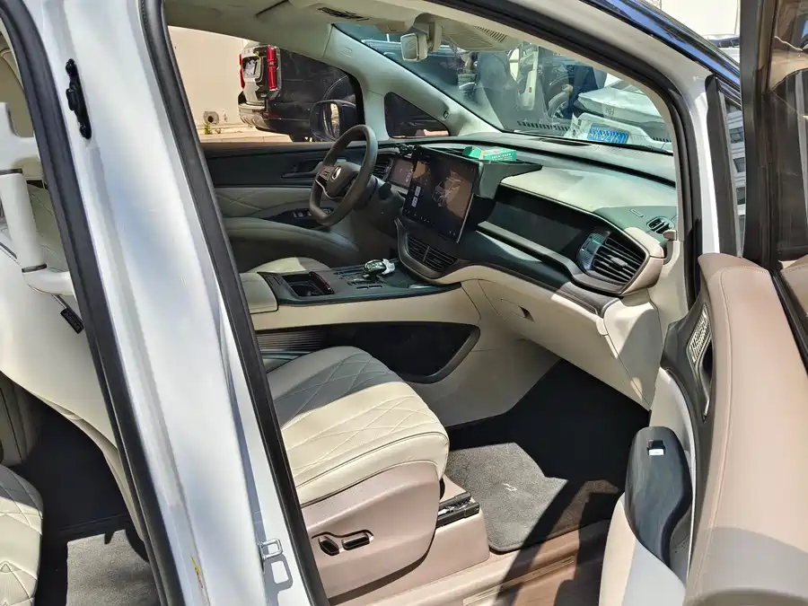 900x675_0_q87_c42_autohomecar__ChtpWGmyXDeAeCB8AAjf4prs3bk749.jpg.webp Used Denza D9 2022 DM-i 970 four-wheel drive flagship model
