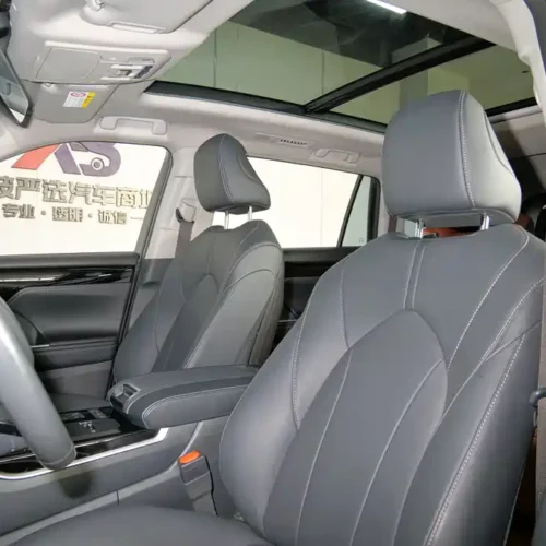 900x675_0_q87_c42_autohomecar__ChtpWGmyfyCALSbGAAfRZPwuouM941.jpg.webp Used Toyota Highlander 2023 2.5L smart electric hybrid dual-engine four-wheel drive luxury version 7 seats
