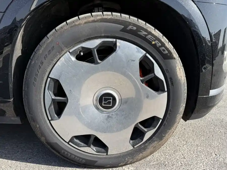 900x675_0_q87_c42_autohomecar__ChtpWGmykaWAe0p5AAJ-GFx5JRQ502.jpg.webp Used Zeekr 9X 2025 Ultra Edition 70kWh