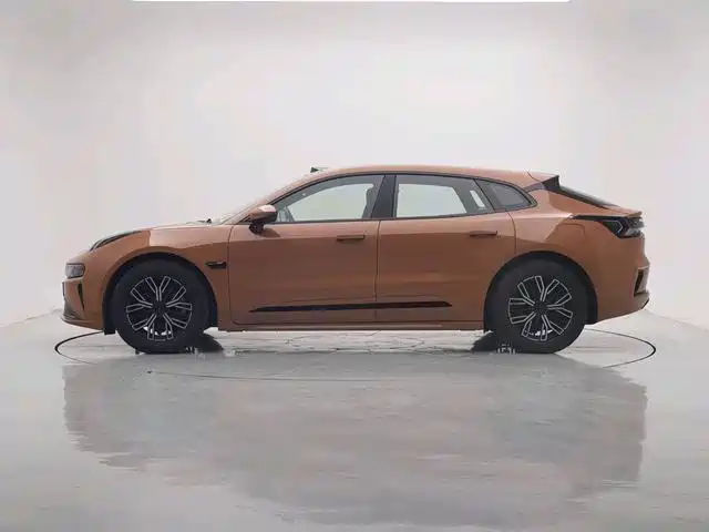 900x675_0_q87_c42_autohomecar__ChtpWGmylniAd-BjAABrOqBOTkk259.jpg.webp Used Zeekr 001 2025 WE version 100kWh rear drive