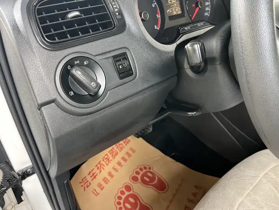 Used Volkswagen Polo 2018 1.5L automatic safe driving model