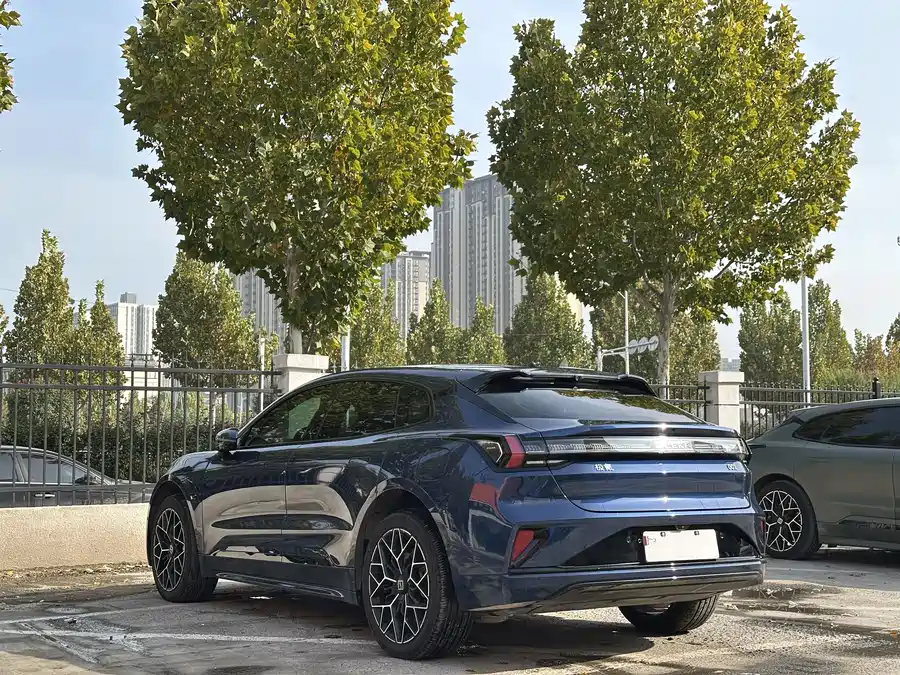 900x675_0_q87_c42_autohomecar__ChxpV2kHYdyAZ9fKAAxRDjbNekY697.jpg.webp Used Zeekr 001 2024 ME version 100kWh four-wheel drive