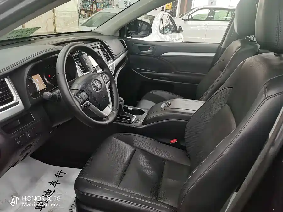 900x675_0_q87_c42_autohomecar__ChxpV2kMN6WACkPrAAR_GzrHM94647.jpg.webp Used Toyota Highlander 2017 2.0T four-wheel drive luxury version 7 seats