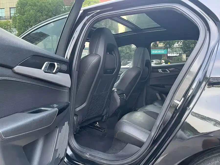 900x675_0_q87_c42_autohomecar__ChxpV2kN4oGAUfNBAASPhFSS43k386.jpg.webp Used Lynk & Co 03 2020 1.5TD DCT Pro version