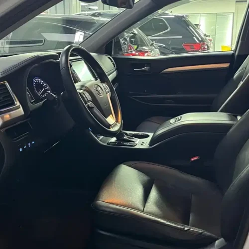 Used Toyota Highlander 2018 2.0T four-wheel drive luxury version