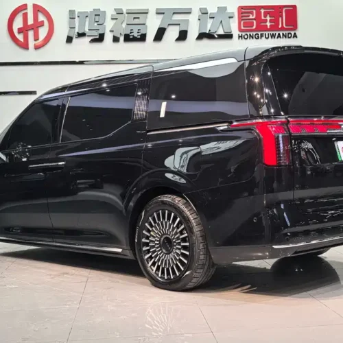 900x675_0_q87_c42_autohomecar__ChxpV2kgIc2ANDouAAh7I-7fseE410.jpg.webp Used Zeekr 009 2024 six-seat executive version four-wheel drive 108kWh