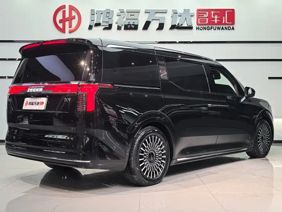 900x675_0_q87_c42_autohomecar__ChxpV2kgIcyAGaU4AAgIkIaQTCo852.jpg.webp Used Zeekr 009 2024 six-seat executive version four-wheel drive 108kWh