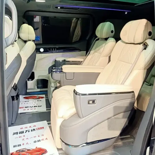 900x675_0_q87_c42_autohomecar__ChxpV2kgIdKADwHDAAlTKRSn9i0560.jpg.webp Used Zeekr 009 2024 six-seat executive version four-wheel drive 108kWh