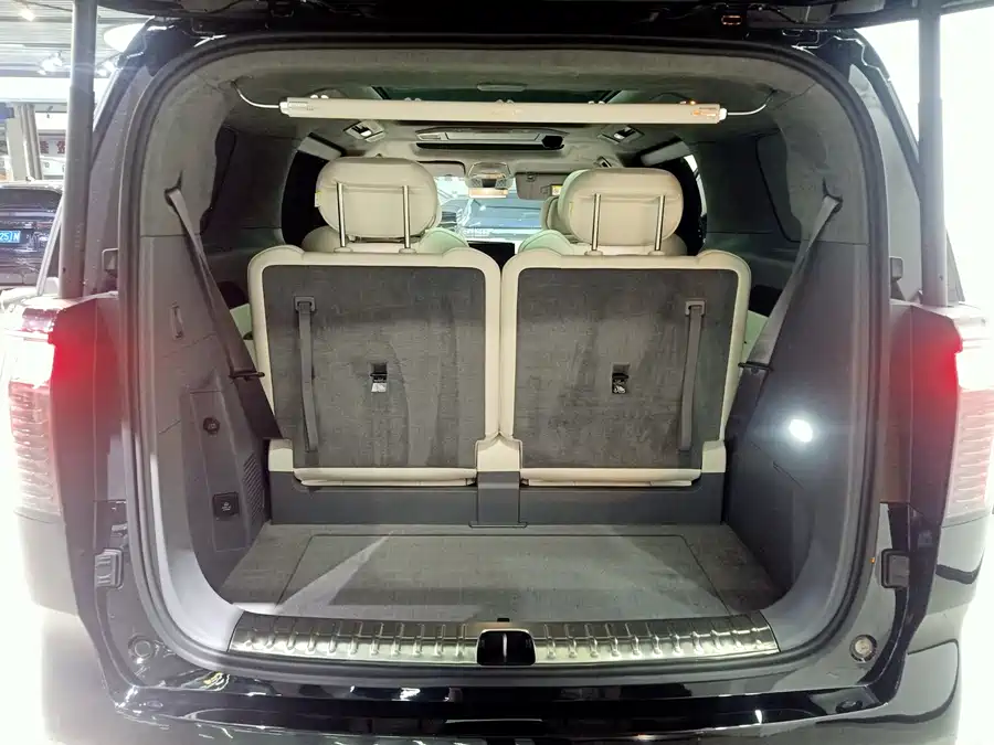 900x675_0_q87_c42_autohomecar__ChxpV2kgIdeAWQP-AAmBuSkNJZY949.jpg.webp Used Zeekr 009 2024 six-seat executive version four-wheel drive 108kWh