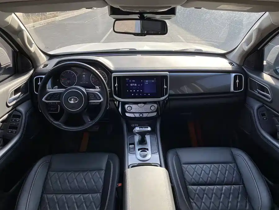 900x675_0_q87_c42_autohomecar__ChxpV2kiu3uARXwIAAOVEosg4Rg004.jpg.webp Used GWM Cannon 2021 2.0T Passenger Global Version Automatic Gasoline Two-wheel Drive Comfort Standard Box GW4C20B