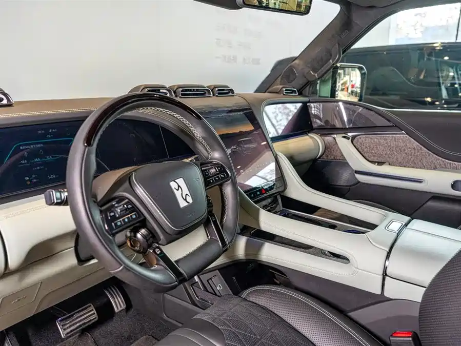 Used BYD Yangwang U8 2024 Off-Road Player Edition