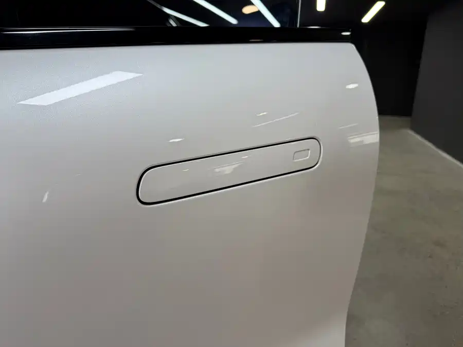 900x675_0_q87_c42_autohomecar__ChxpV2kw-veAf5i8AAS0Oa6OKSs385.jpg.webp Used Zeekr 001 2022 model super long battery life dual motor YOU version