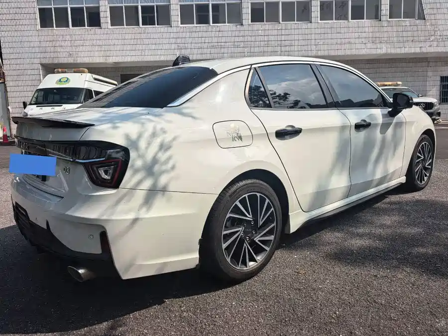 900x675_0_q87_c42_autohomecar__ChxpV2l0ZsKAHALqAAOVZQsdbDg010.jpg.webp Used Lynk & Co 03 2021 1.5TD DCT Plus
