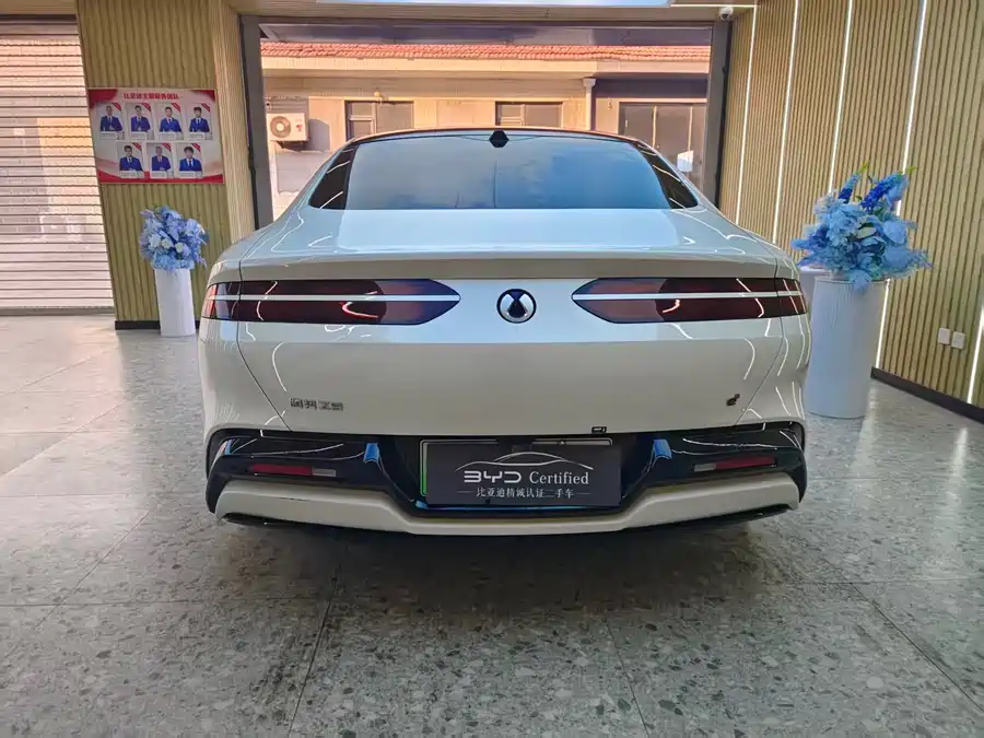 900x675_0_q87_c42_autohomecar__ChxpV2l0d2SARYbgAAgIQf2yEXY861.jpg.webp Used Denza Z9 2024 1100km four-wheel drive Ultra version