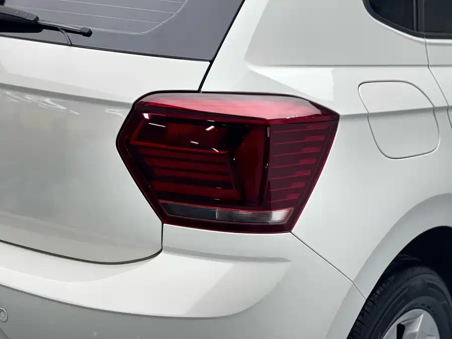 900x675_0_q87_c42_autohomecar__ChxpV2l1bpaALKmoAASesH3Bm_8294.jpg.webp Used Volkswagen Polo 2021 Plus 1.5L Automatic Panoramic Enjoyment Edition