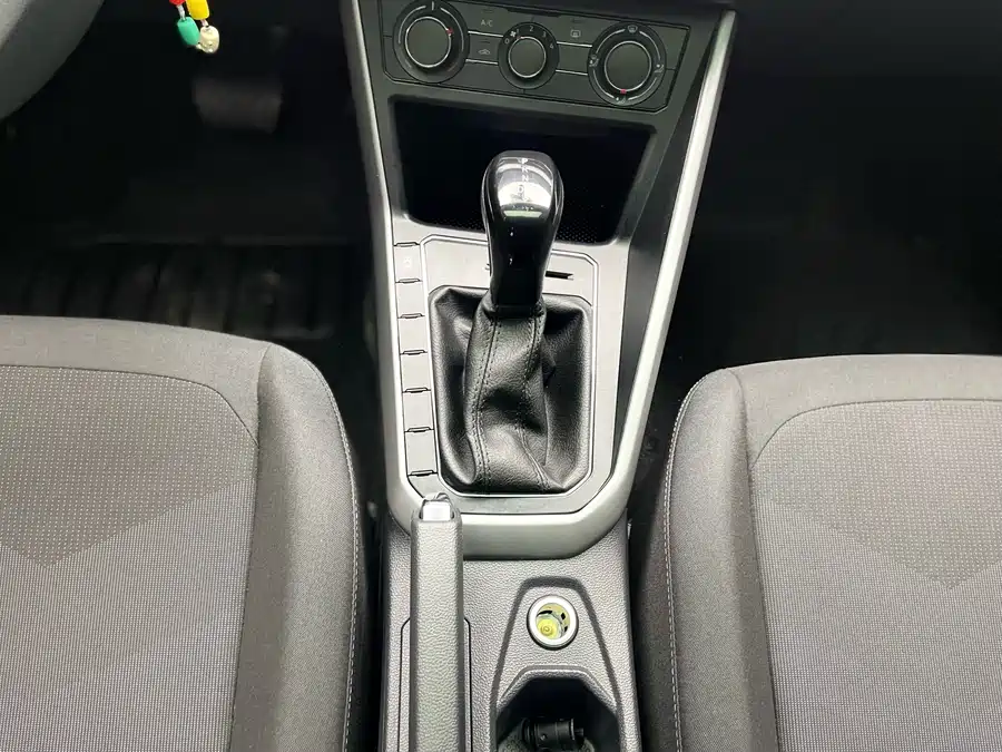900x675_0_q87_c42_autohomecar__ChxpV2l1bqCAfn_bAAy489rtNT0725.jpg.webp Used Volkswagen Polo 2021 Plus 1.5L Automatic Panoramic Enjoyment Edition