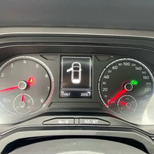 900x675_0_q87_c42_autohomecar__ChxpV2l1bqGAfYBOAAd8RxQ2wtY925.jpg.webp Used Volkswagen Polo 2021 Plus 1.5L Automatic Panoramic Enjoyment Edition