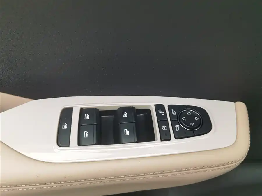 900x675_0_q87_c42_autohomecar__ChxpV2l3AiiACQB6AAE14QNyiNc295.jpg.webp Used BYD Seagull 2023 Free Edition