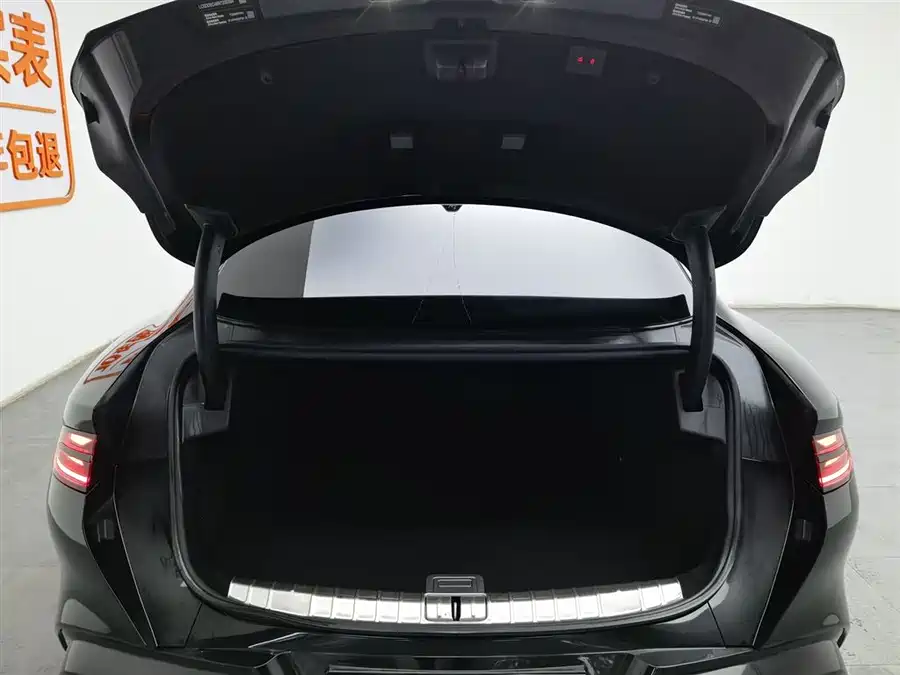 900x675_0_q87_c42_autohomecar__ChxpV2l5wXWAQEM-AAE2TxSq2Fg770.jpg.webp Used Denza Z9 2024 1100km four-wheel drive Ultra version