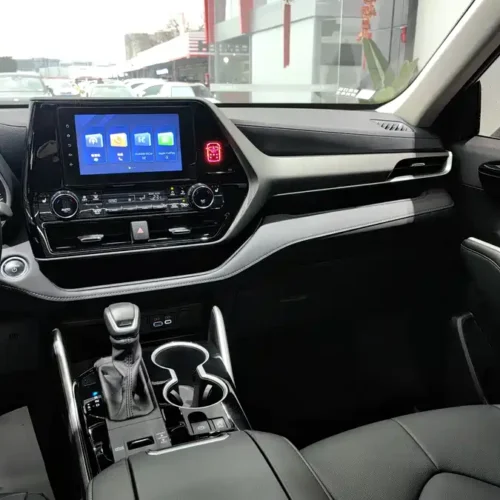 900x675_0_q87_c42_autohomecar__ChxpV2l7LoKAHQh4AAU5QmKNsHs867.jpg.webp Used Toyota Highlander 2023 2.5L smart electric hybrid dual-engine four-wheel drive luxury version 7 seats