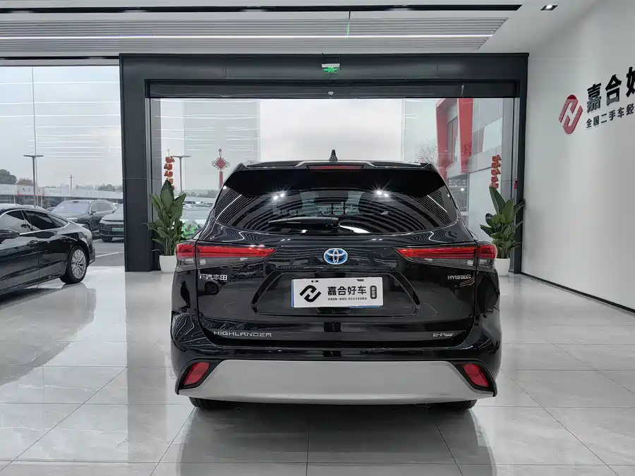 900x675_0_q87_c42_autohomecar__ChxpV2l7LoiAOpz5AAVSAikTnTI446.jpg.webp Used Toyota Highlander 2023 2.5L smart electric hybrid dual-engine four-wheel drive luxury version 7 seats