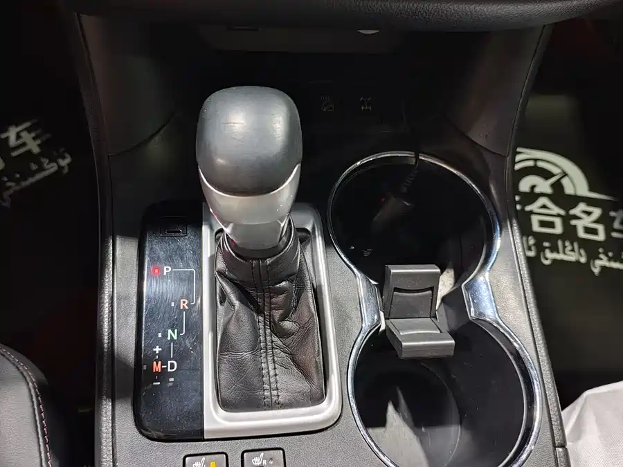 Used Toyota Highlander 2018 2.0T four-wheel drive premium version