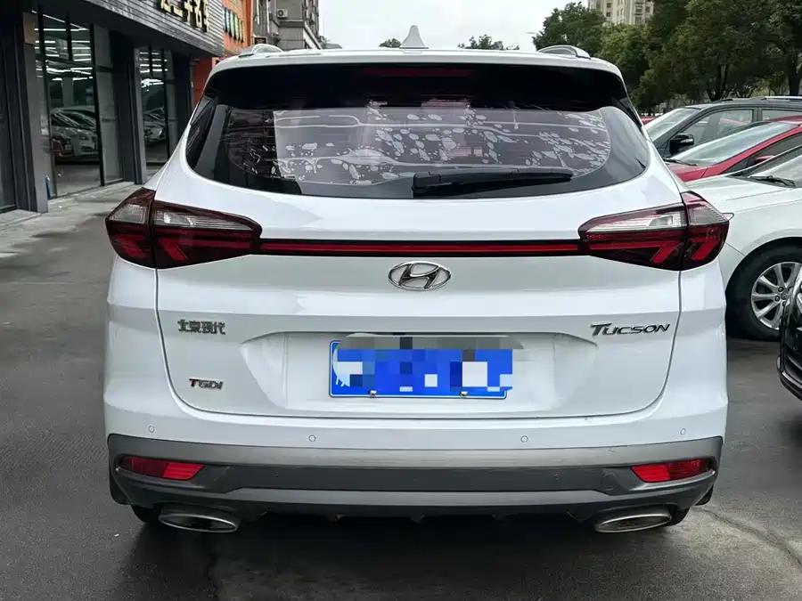 900x675_0_q87_c42_autohomecar__ChxpV2lI3W-AN1zPAAXE1-uyGEc445.jpg.webp Used Hyundai Tucson 2020 280TGDi dual-clutch two-wheel drive intelligent version National V