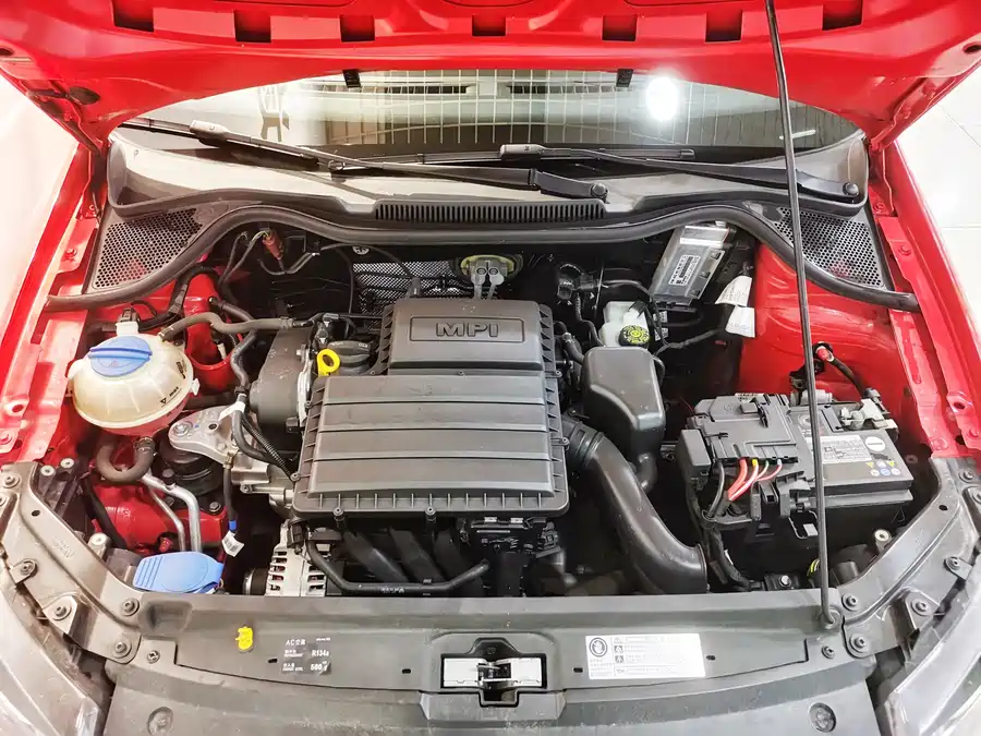 Used Volkswagen Polo 2018 1.5L manual safe driving model