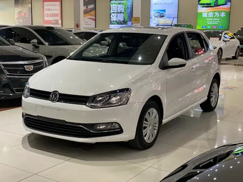 Used Volkswagen Polo 2016 1.6L automatic comfort model