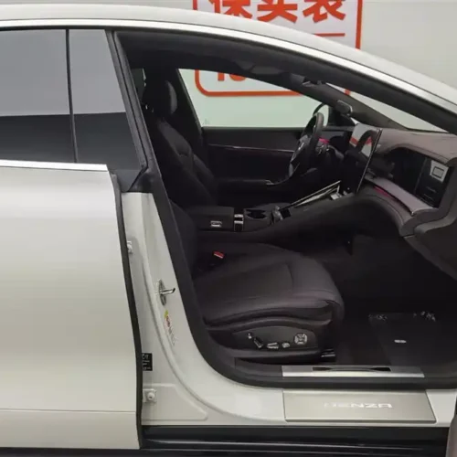 900x675_0_q87_c42_autohomecar__ChxpV2lRhrmAYGokAAE_nohlKao432.jpg.webp Used Denza Z9 2024 1100km four-wheel drive Ultra version