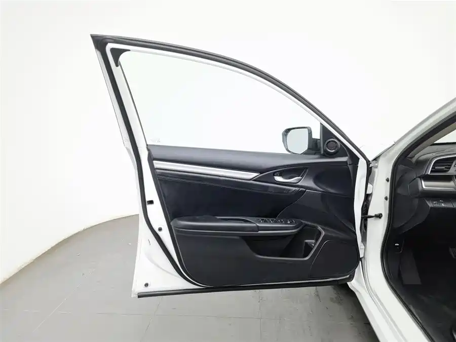 Used Honda Civic 2019 220TURBO CVT Dynamic Edition National VI