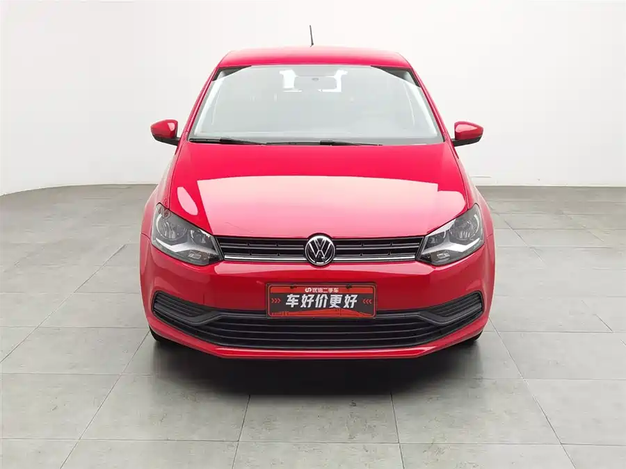 Used Volkswagen Polo 2016 1.4L manual fashion model