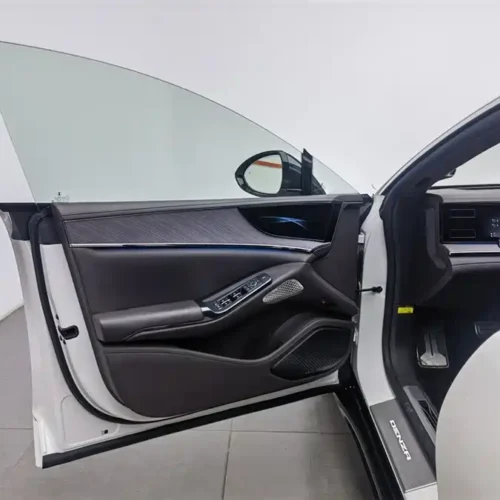900x675_0_q87_c42_autohomecar__ChxpV2lg14yAUor-AAE7TE507bk323.jpg.webp Used Denza Z9 2024 1100km four-wheel drive Max version